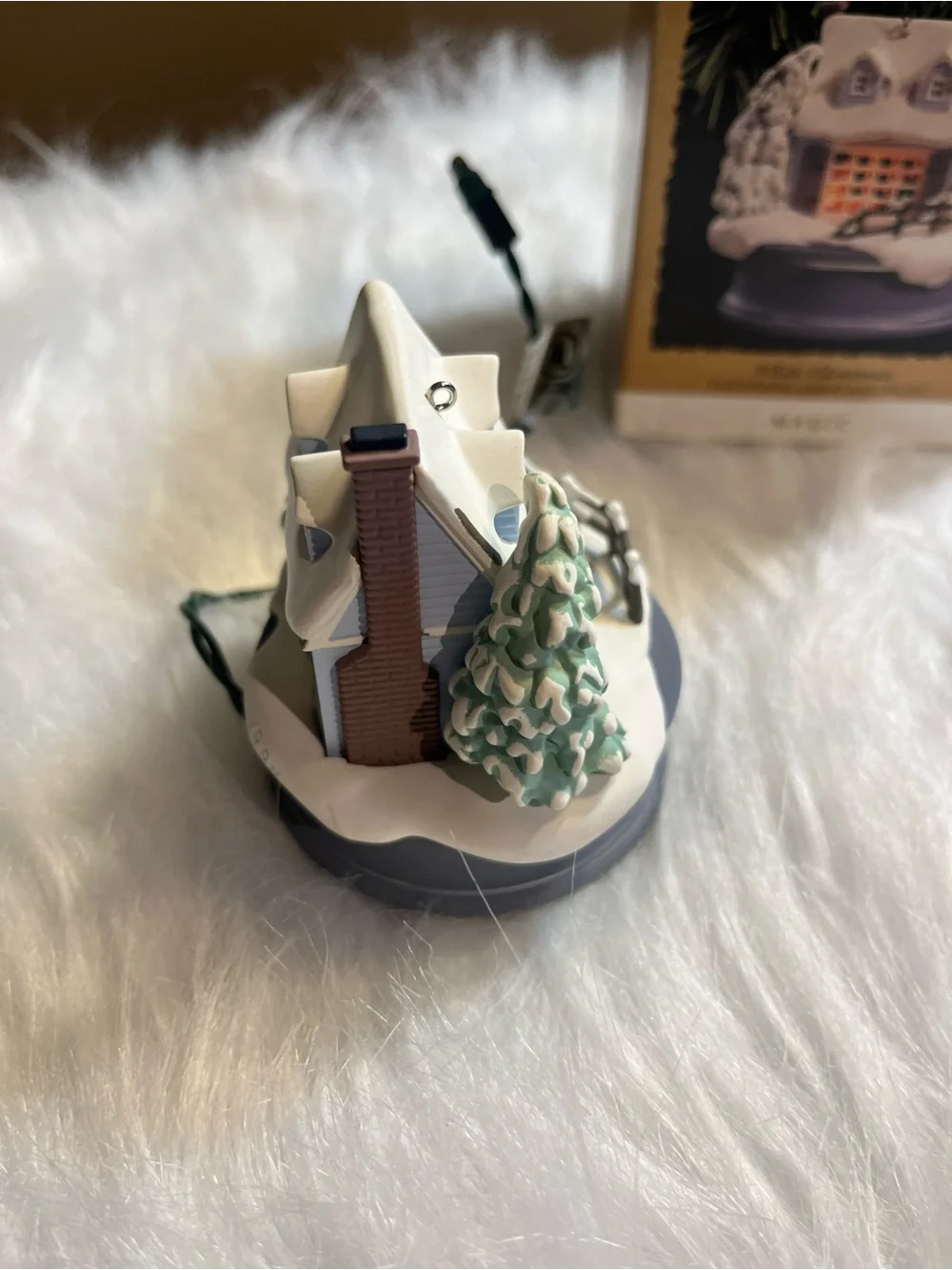 Hallmark 1994 Light and Sound White Christmas Ornament